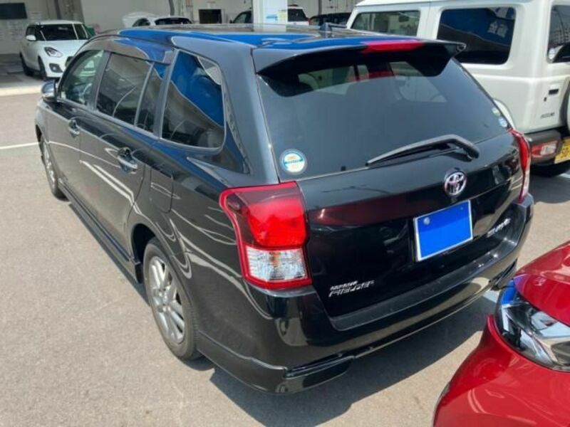 COROLLA FIELDER