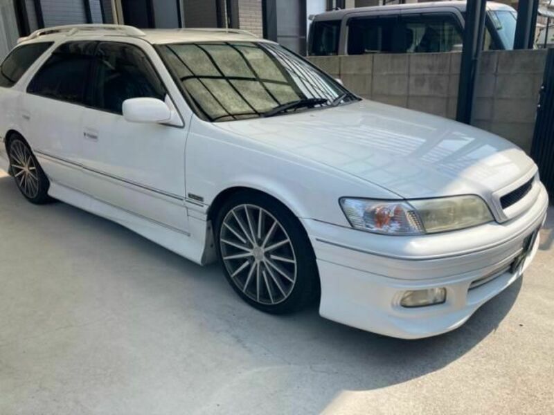 TOYOTA MARK2 QUALIS