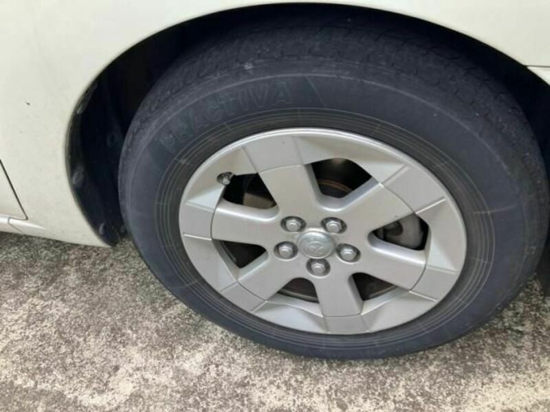 PRIUS-3