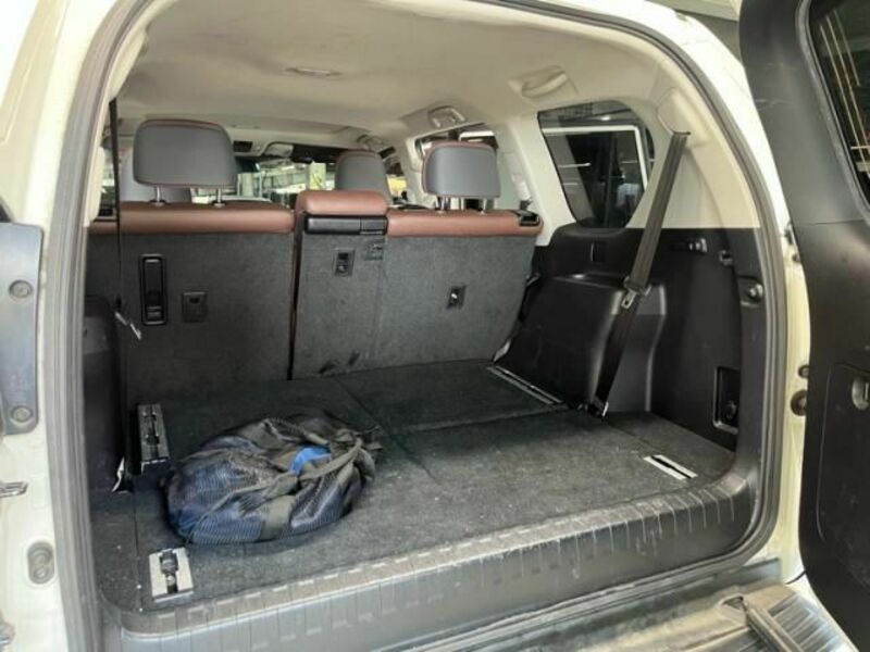 LAND CRUISER PRADO-11