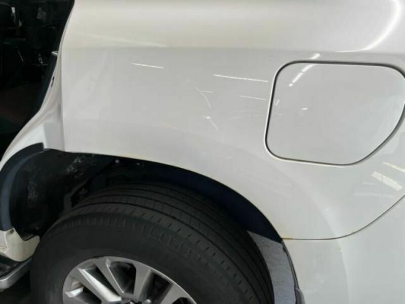LAND CRUISER PRADO-12
