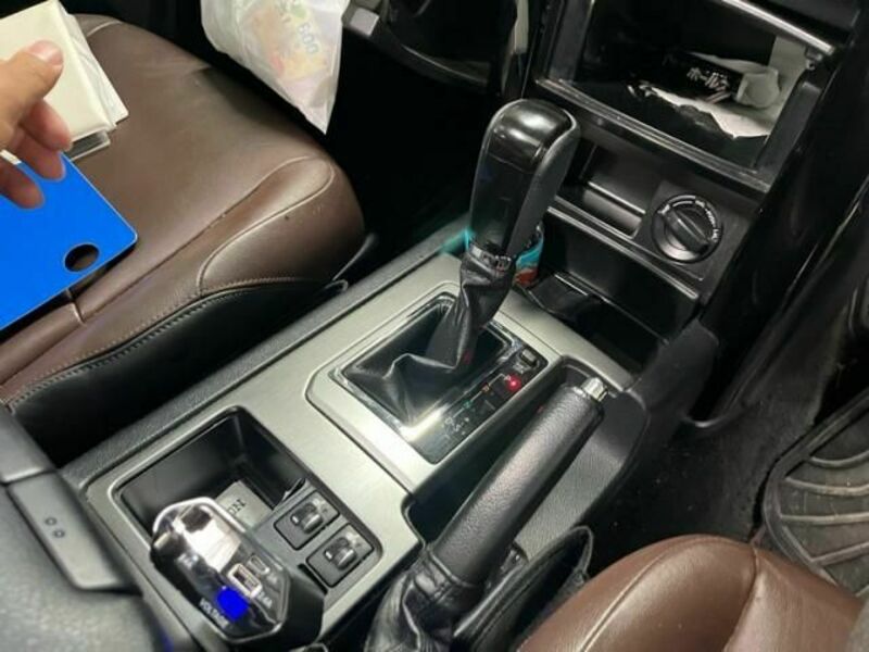 LAND CRUISER PRADO-21