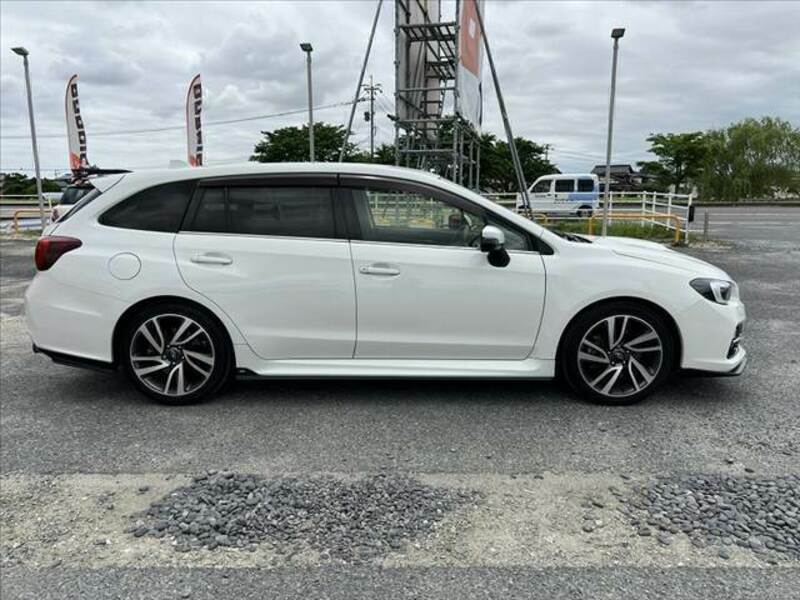 LEVORG-11