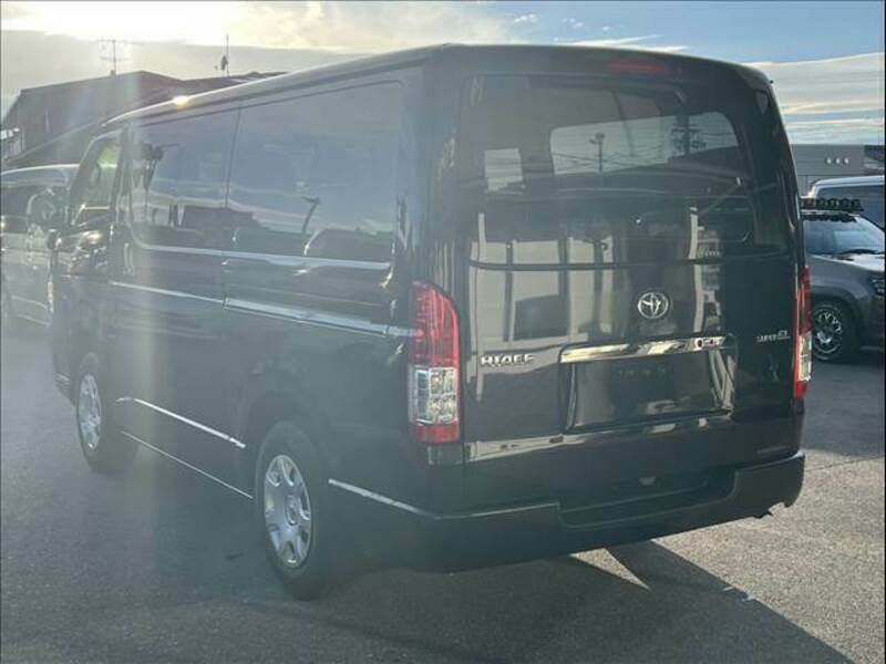 HIACE VAN