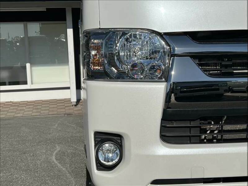 HIACE VAN-9