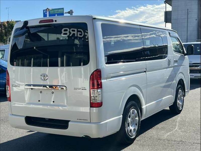HIACE VAN-14