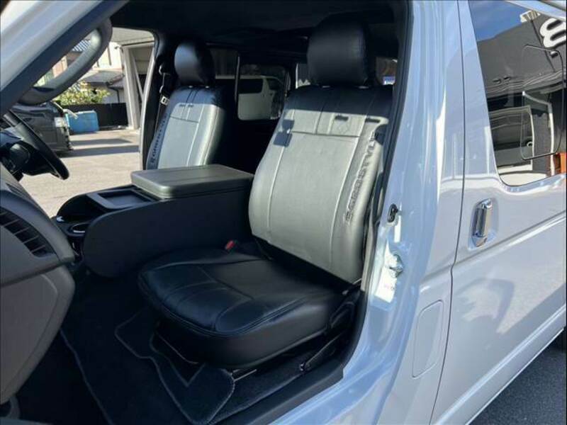 HIACE VAN-16