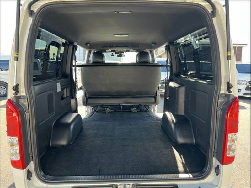 HIACE VAN-19