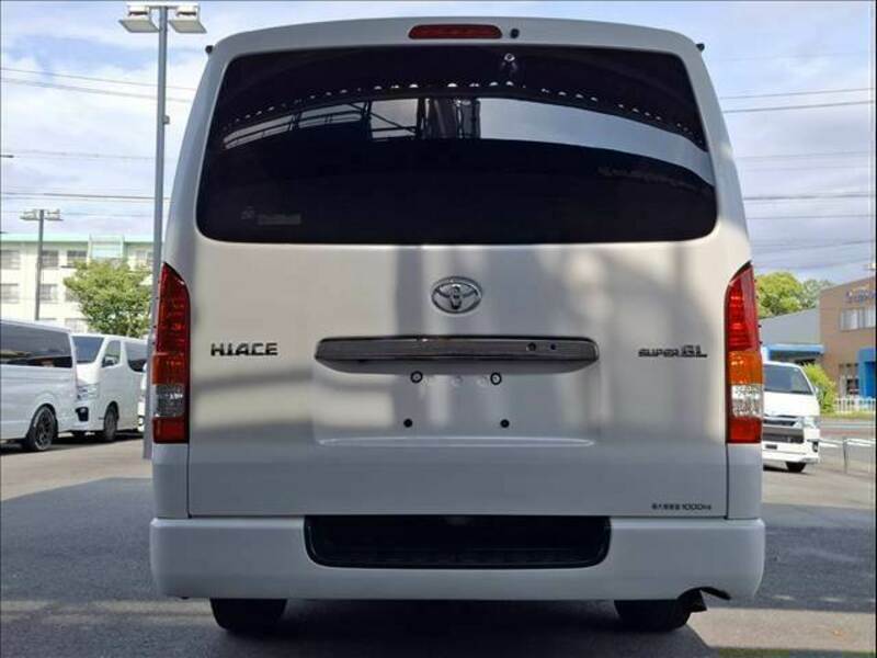 HIACE VAN