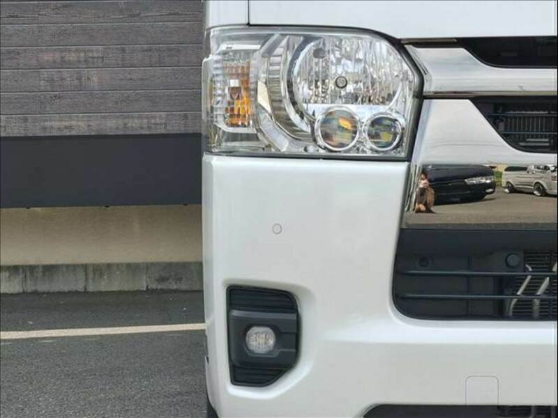 HIACE VAN-8