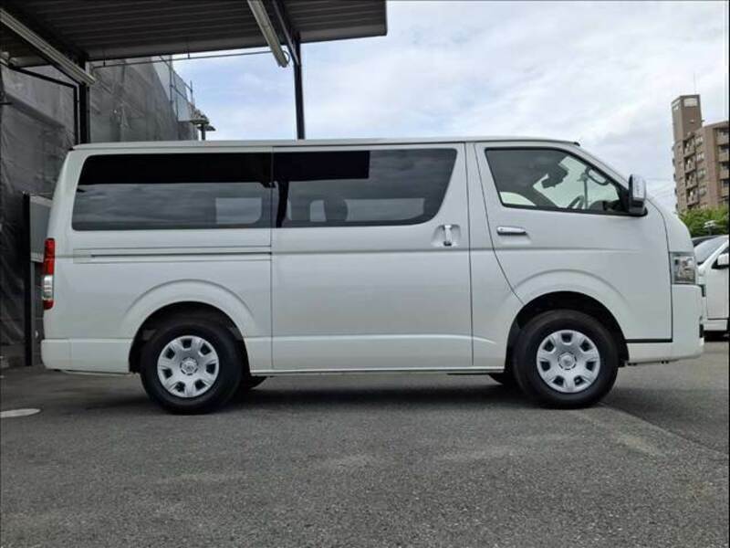 HIACE VAN-13
