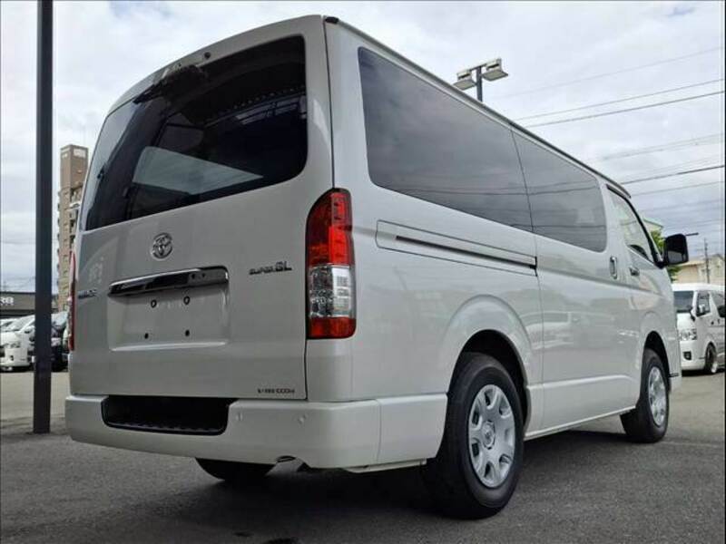 HIACE VAN-14