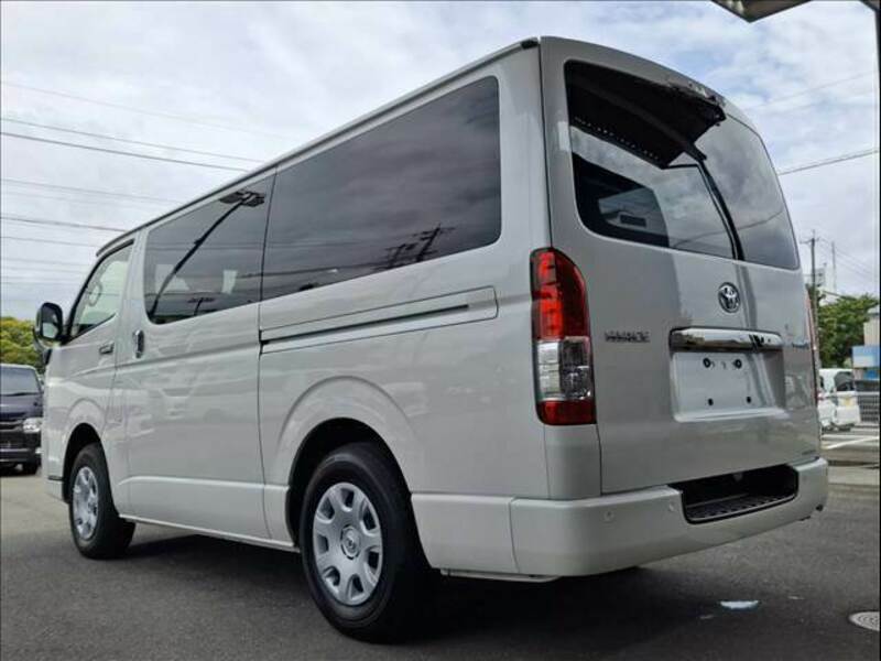 HIACE VAN-15