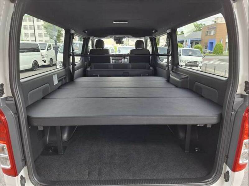 HIACE VAN-19