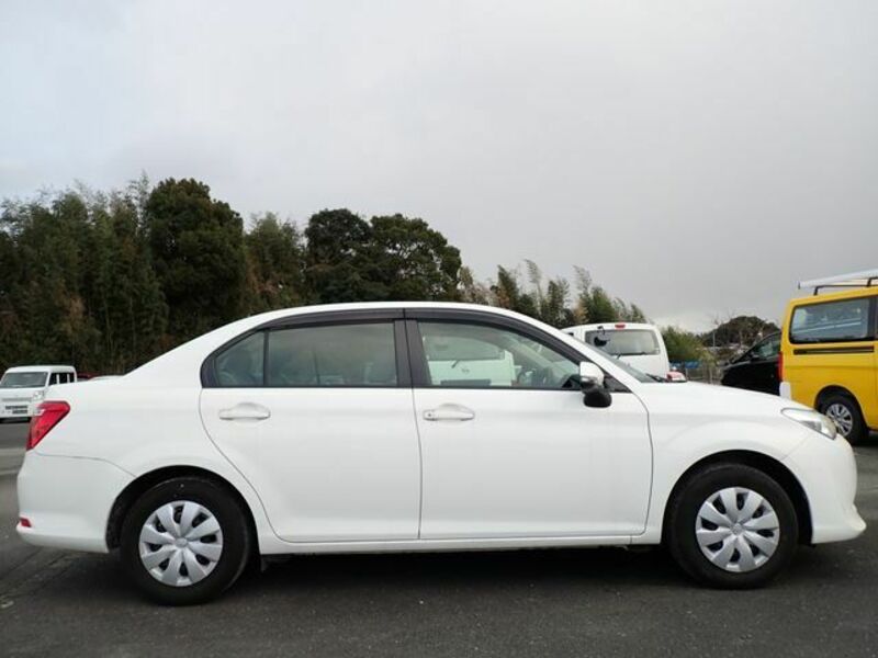 COROLLA AXIO