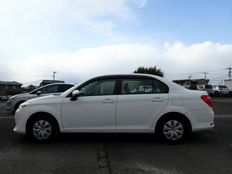 COROLLA AXIO