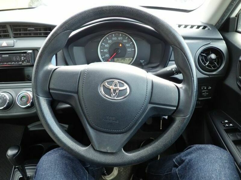 COROLLA AXIO