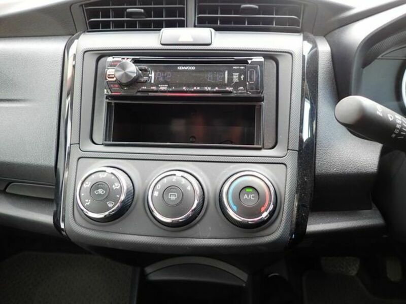 COROLLA AXIO
