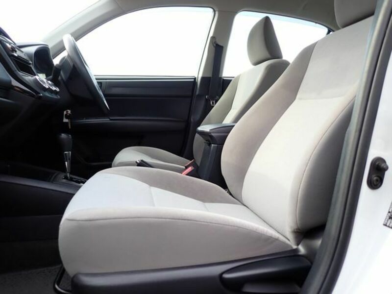 COROLLA AXIO