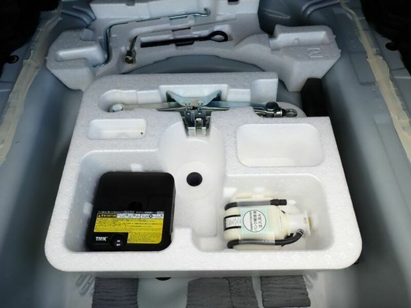 COROLLA AXIO