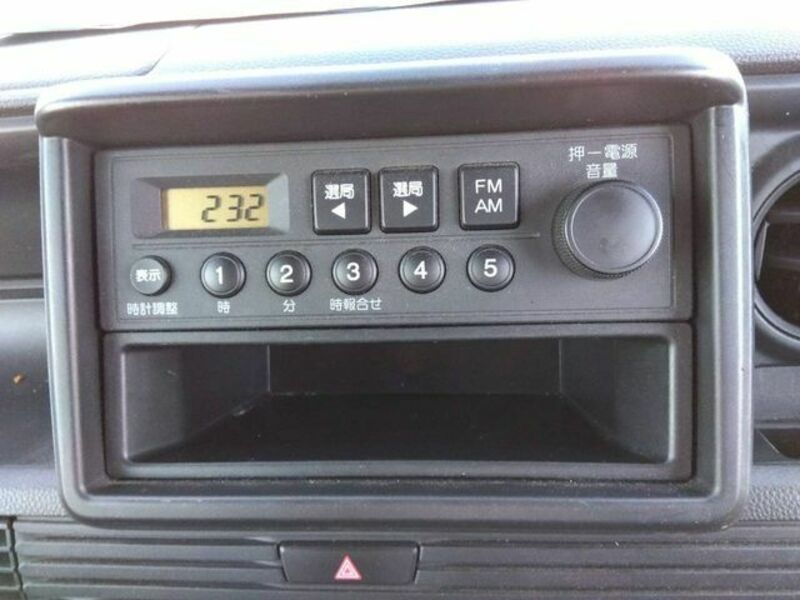 N-VAN