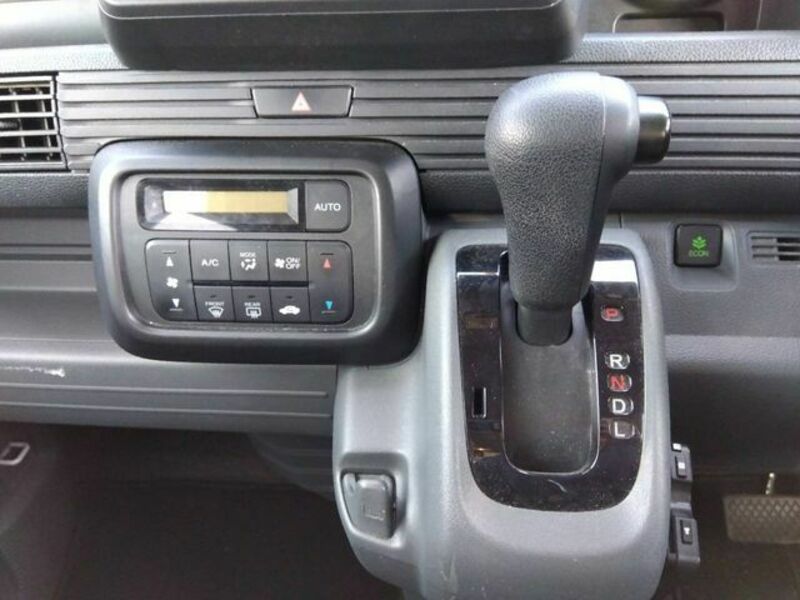 N-VAN