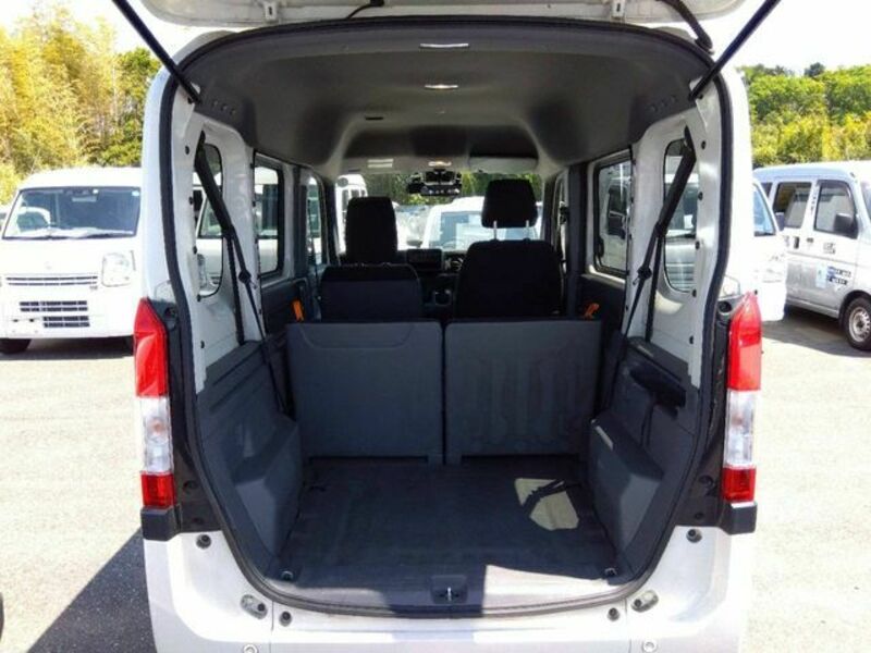 N-VAN