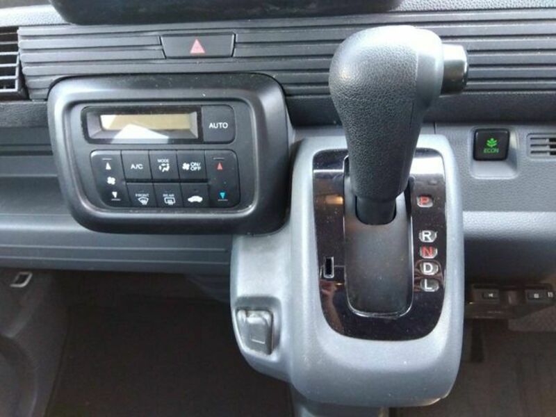 N-VAN