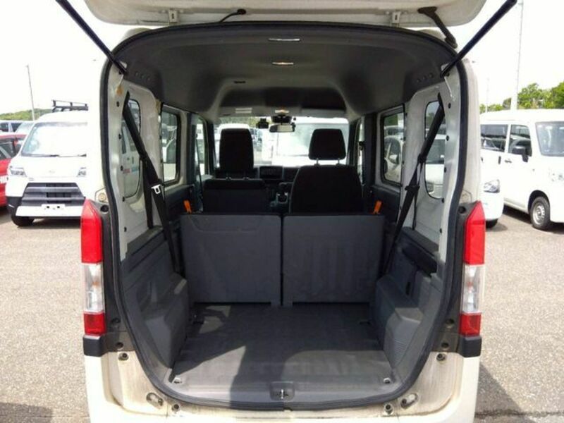N-VAN