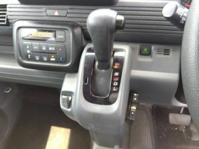 N-VAN
