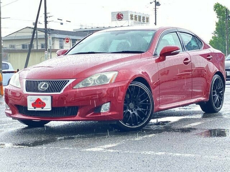 LEXUS IS