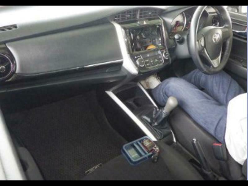 COROLLA FIELDER