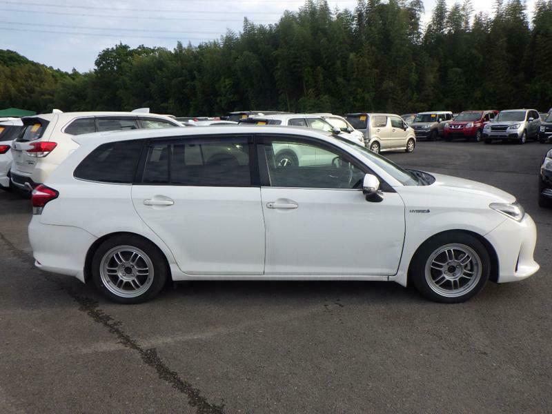 COROLLA FIELDER
