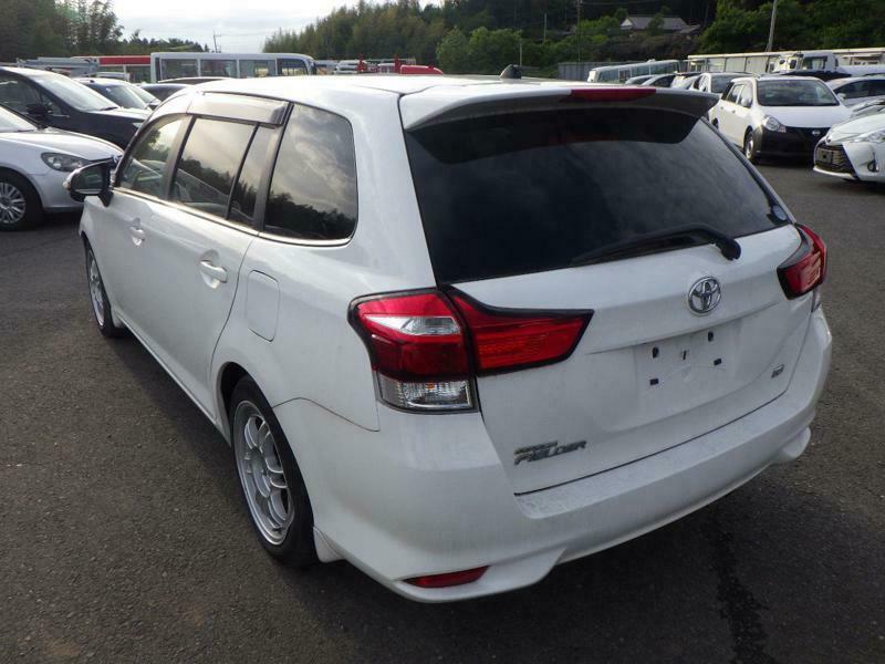 COROLLA FIELDER