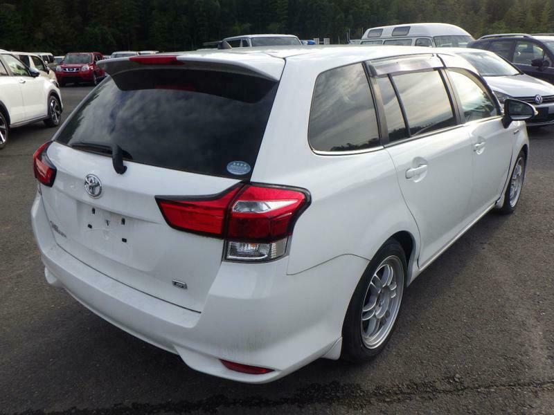 COROLLA FIELDER
