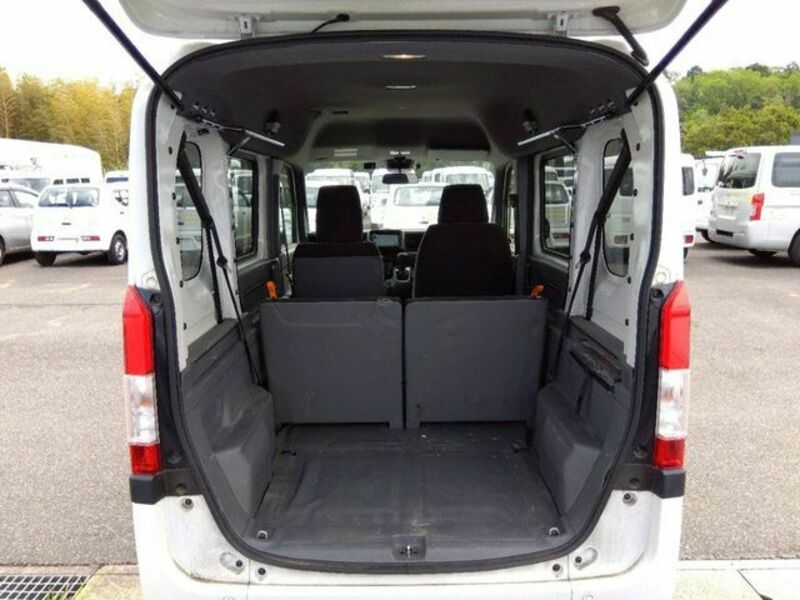 N-VAN