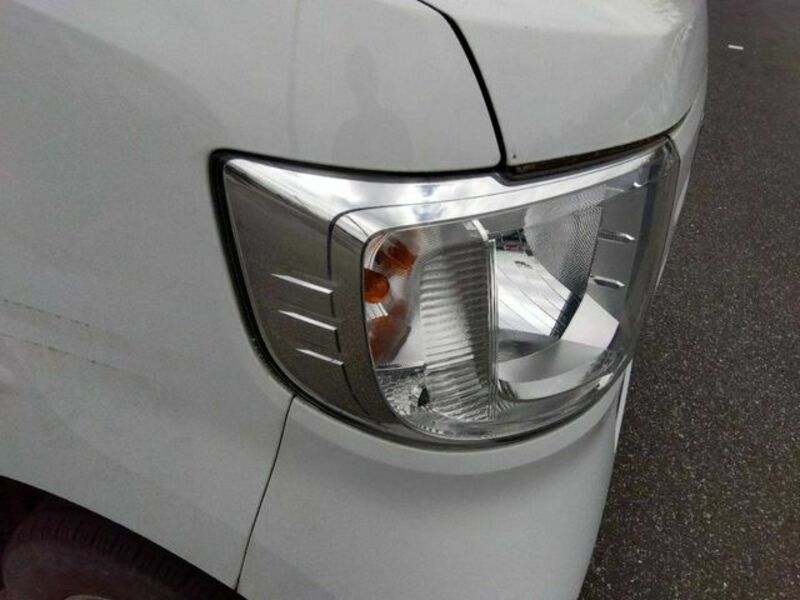 N-VAN