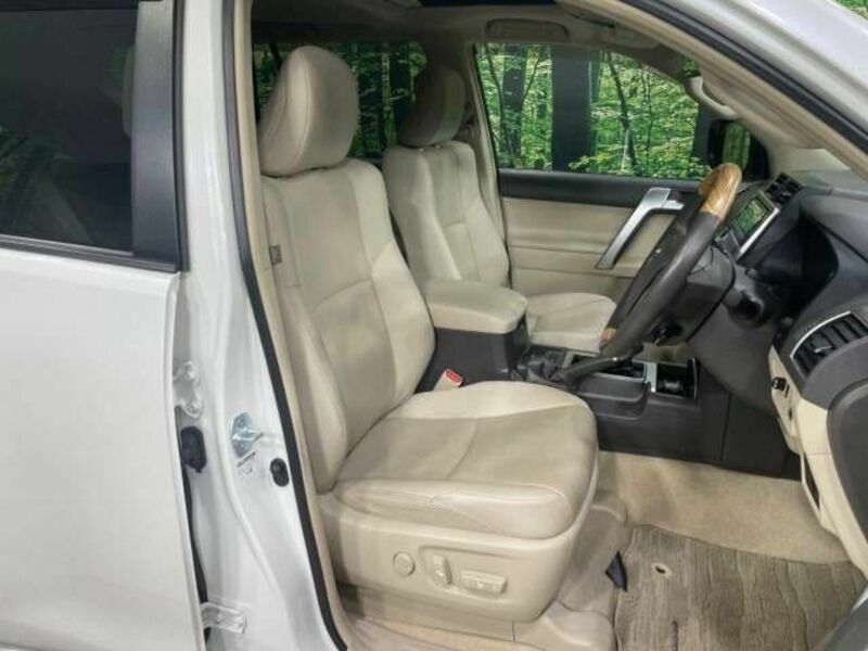 LAND CRUISER PRADO-8
