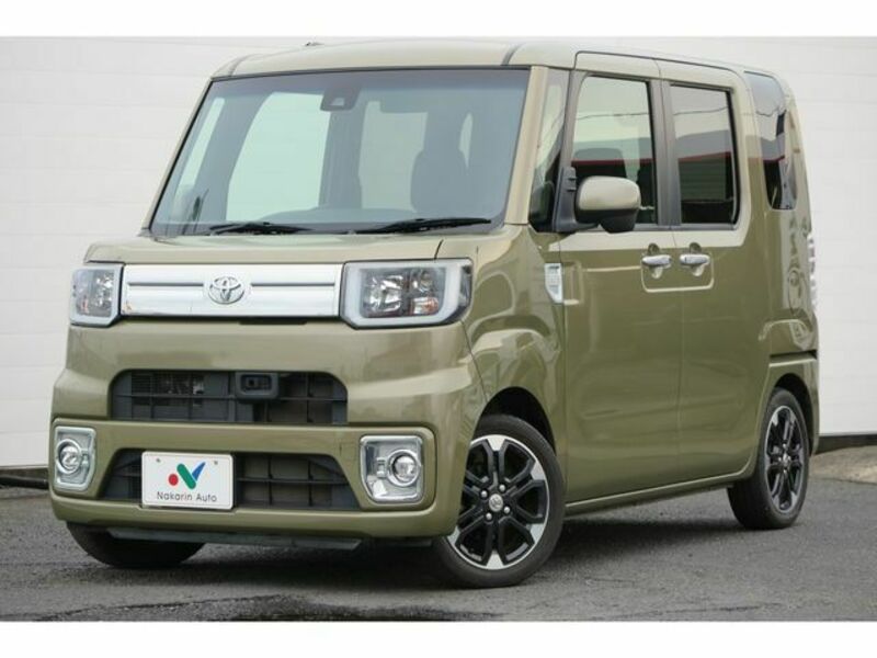 TOYOTA PIXIS MEGA