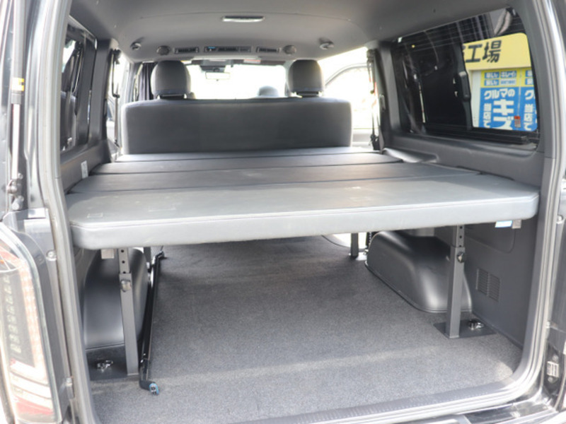 HIACE VAN-3