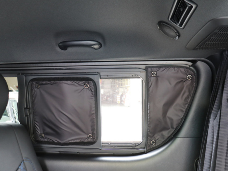 HIACE VAN-18