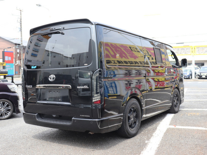 HIACE VAN-6