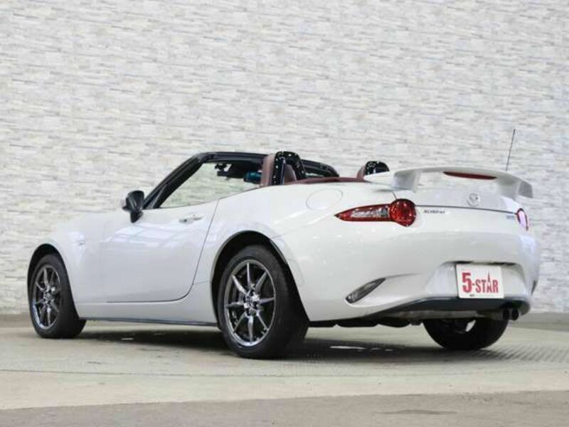 ROADSTER