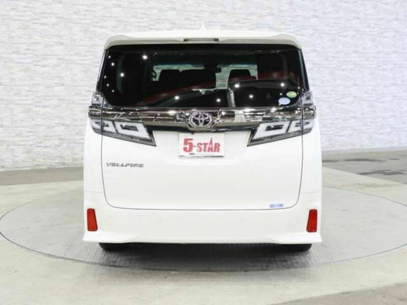 VELLFIRE-12