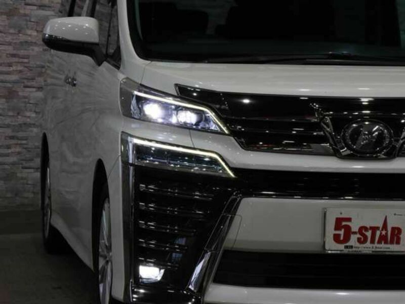 VELLFIRE-13