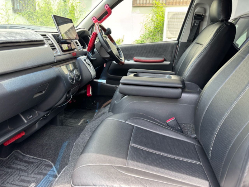 HIACE VAN