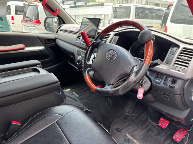 HIACE VAN