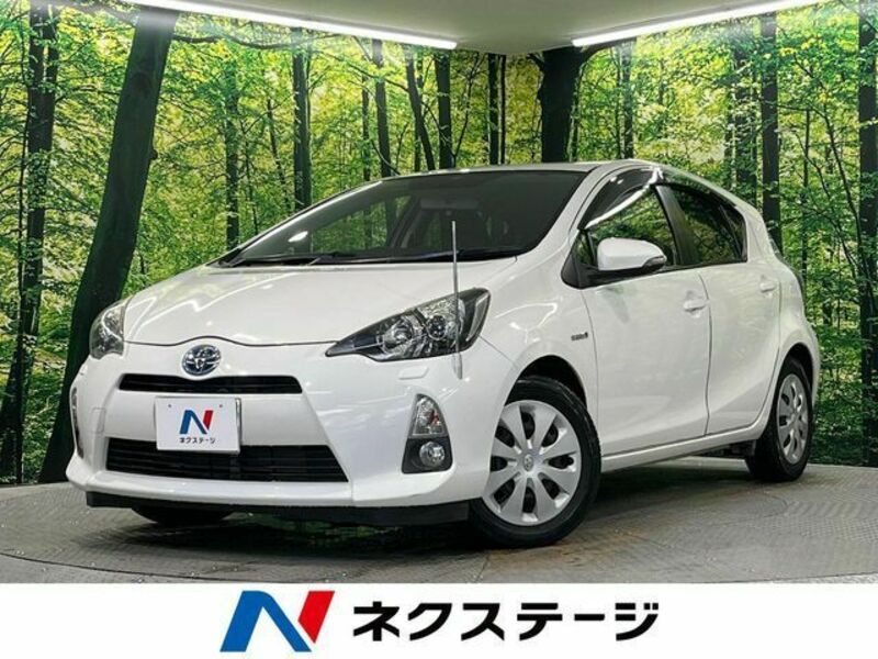 TOYOTA　AQUA