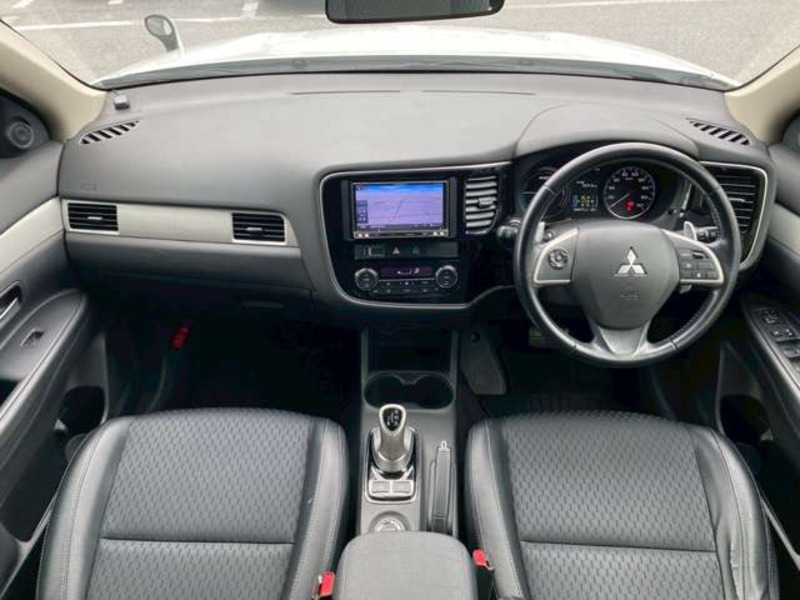 OUTLANDER PHEV