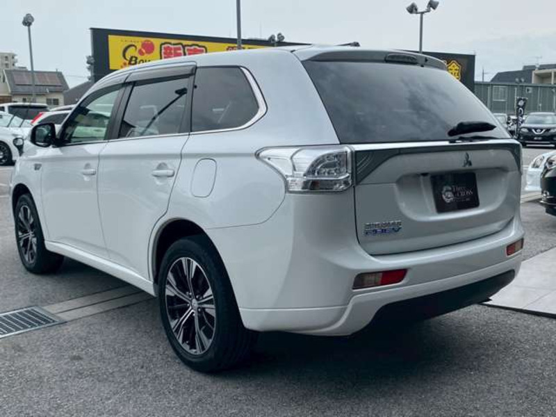 OUTLANDER PHEV